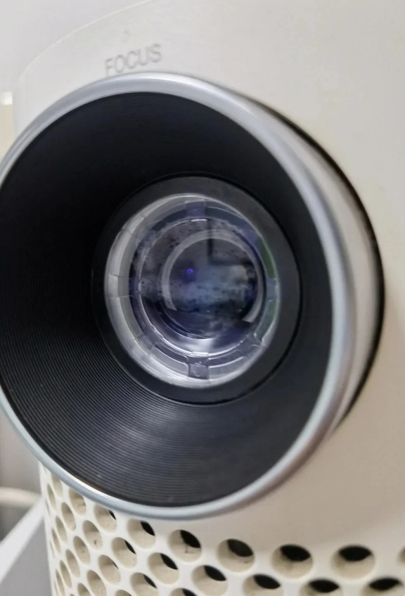 糊？别慌！6步调校法拯救你的观影体验j9九游会真人游戏第一投影仪画面变模(图3)