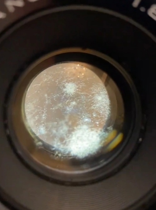 糊？别慌！6步调校法拯救你的观影体验j9九游会真人游戏第一投影仪画面变模(图5)